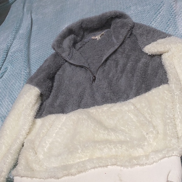 Hippie Rose fuzzy zip up fleece pullover (XS) - Picture 3 of 6